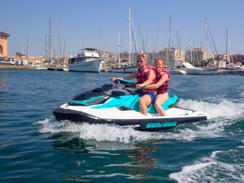 Atrévete a llevar una moto de agua con la máxima seguridad